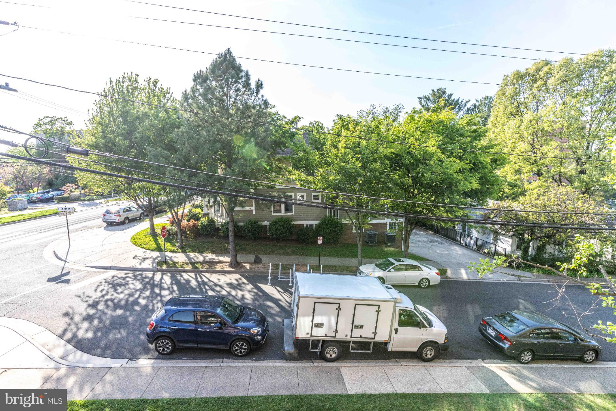 YORKTOWN CONDOMINIUM - Residential Lease