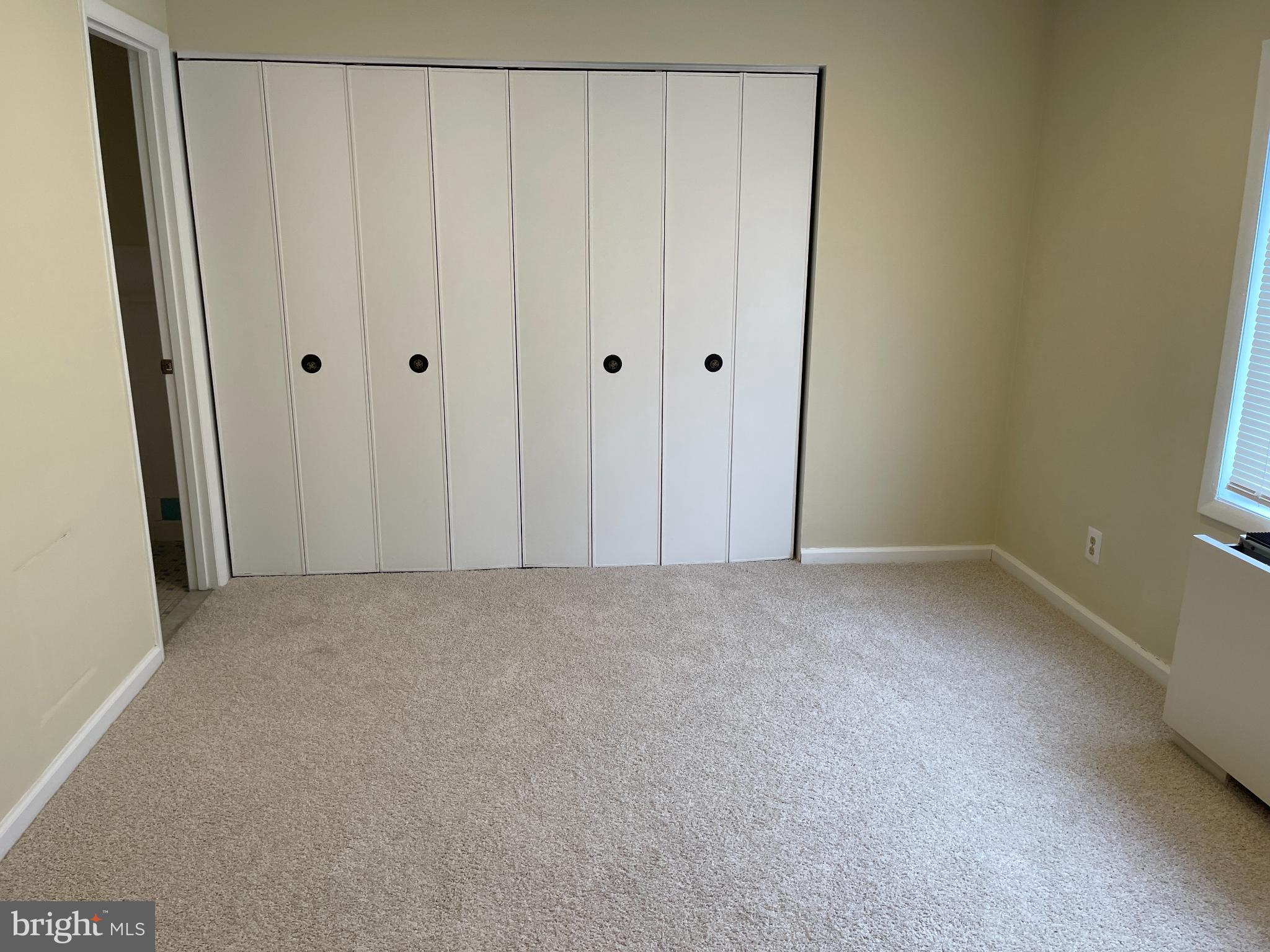 YORKTOWN CONDOMINIUM - Residential Lease