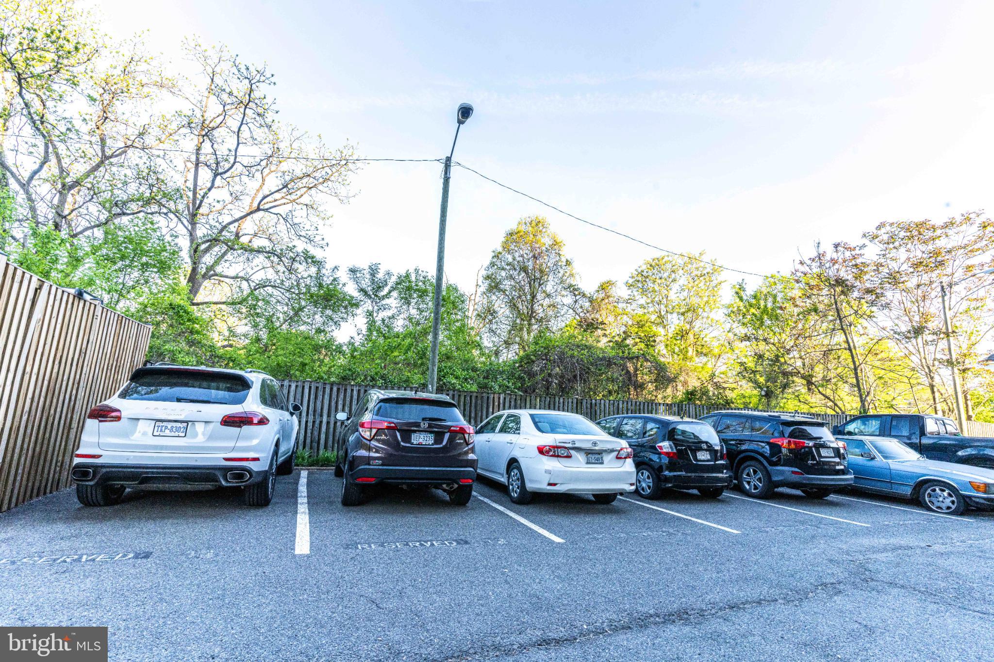 YORKTOWN CONDOMINIUM - Residential Lease