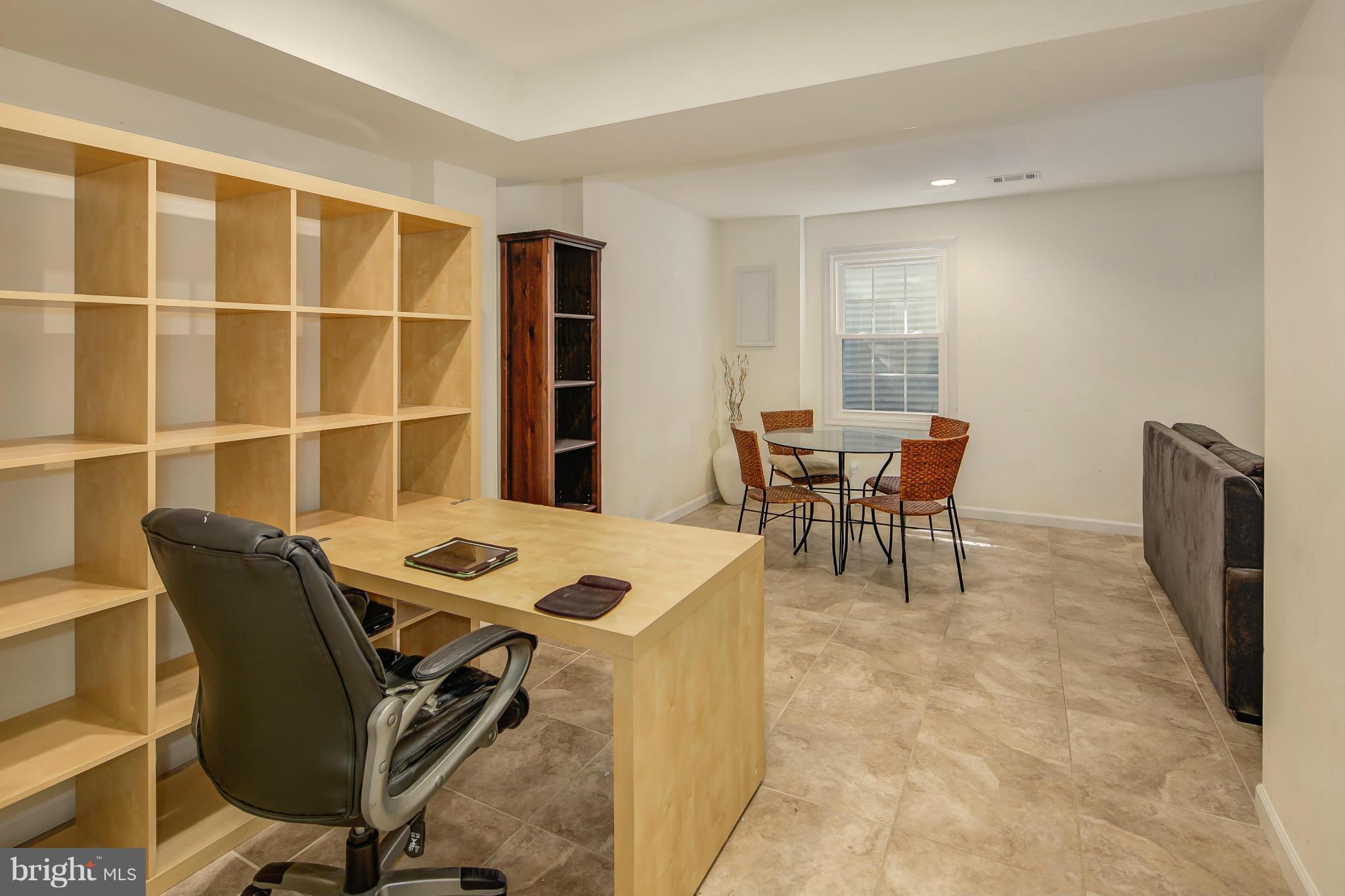 COMSTOCK - Residential