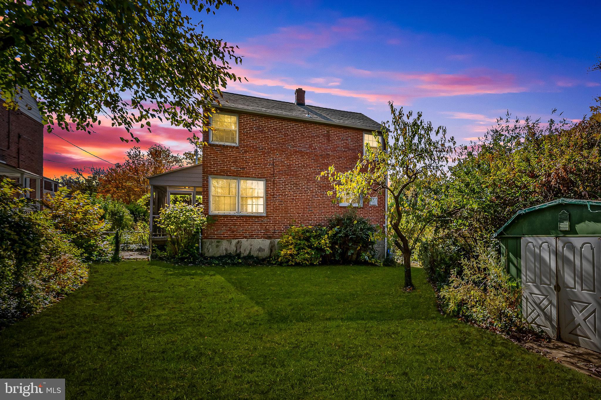 LOCH HILL - Residential