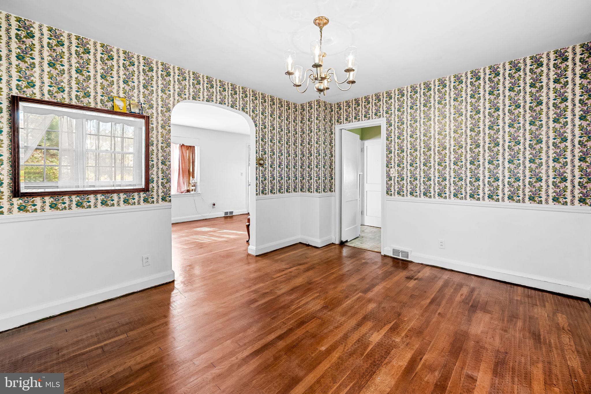 LOCH HILL - Residential