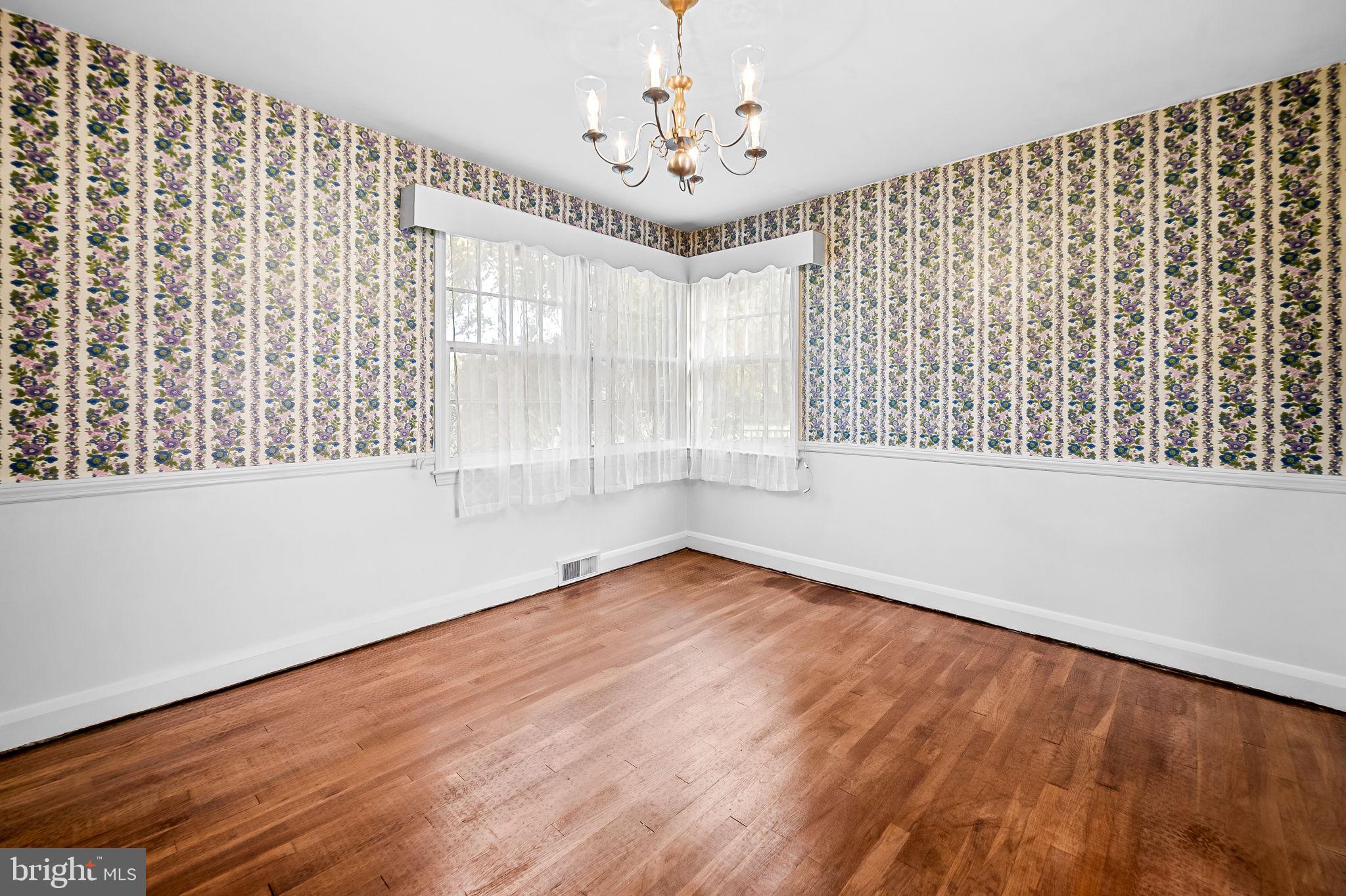 LOCH HILL - Residential