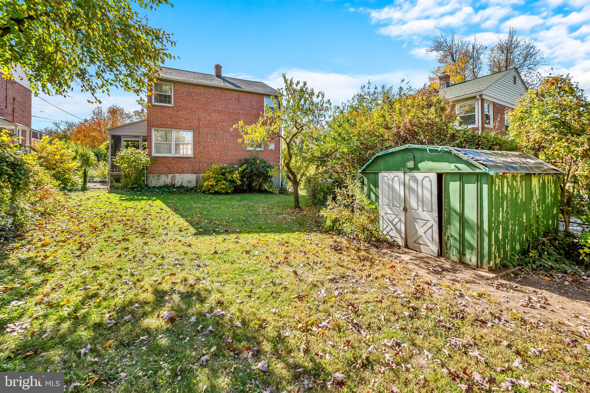 LOCH HILL - Residential