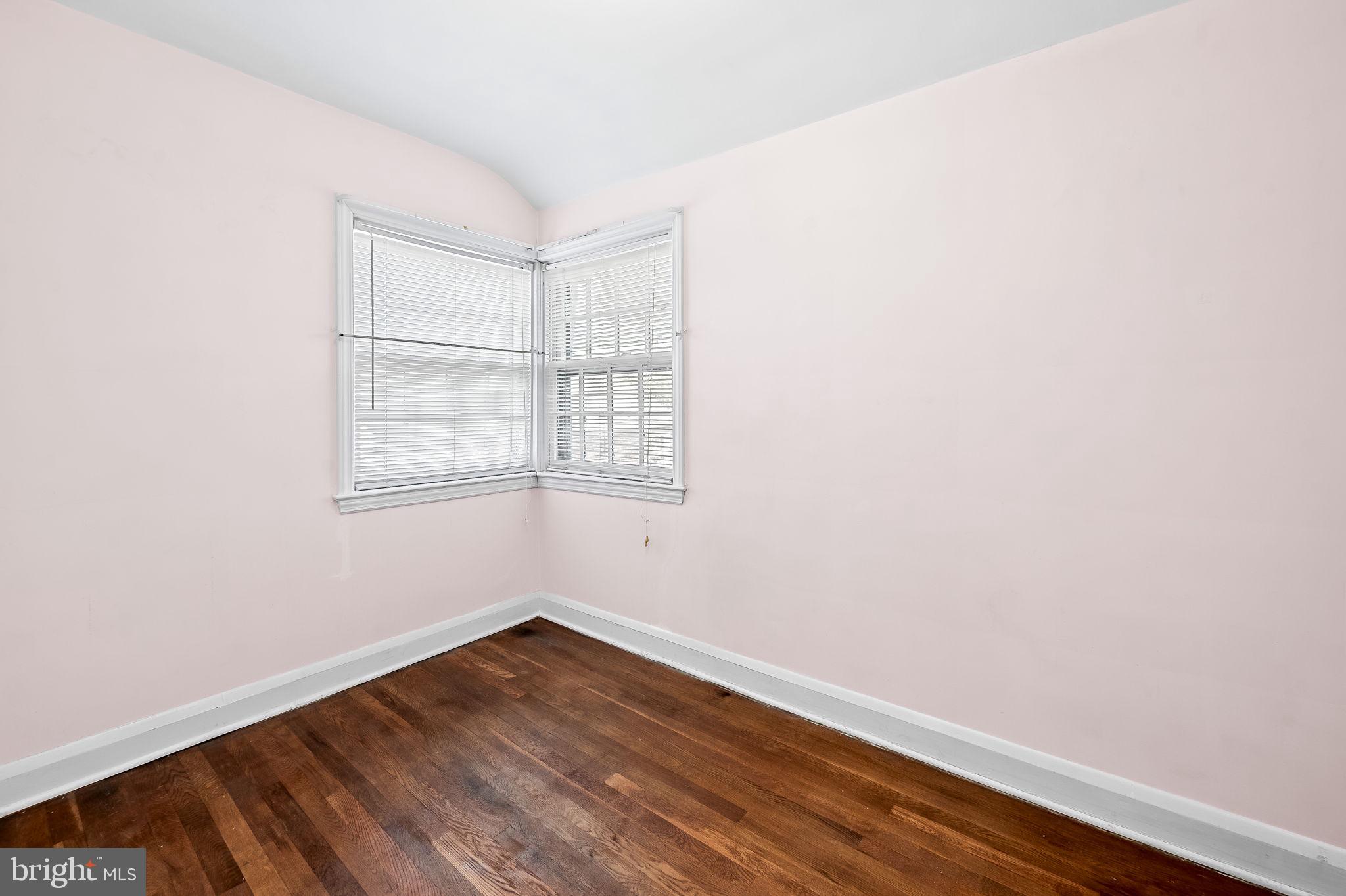 LOCH HILL - Residential