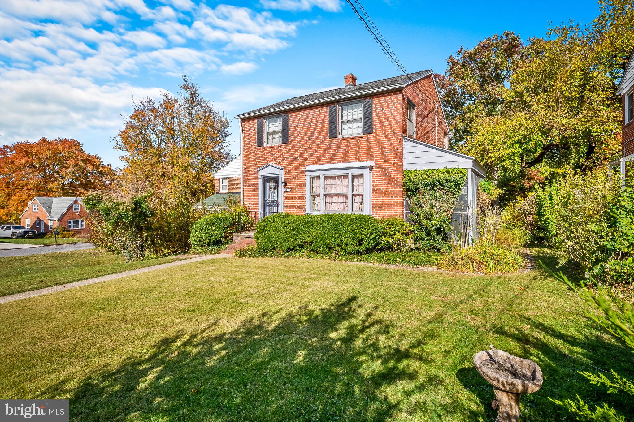 LOCH HILL - Residential