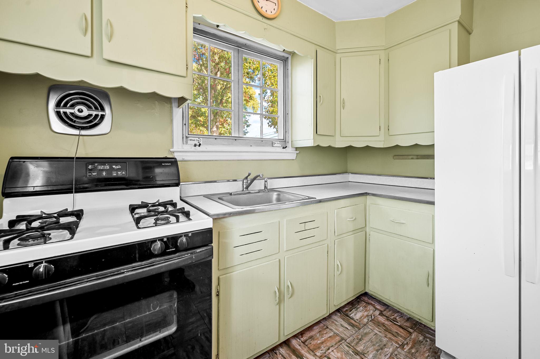 LOCH HILL - Residential