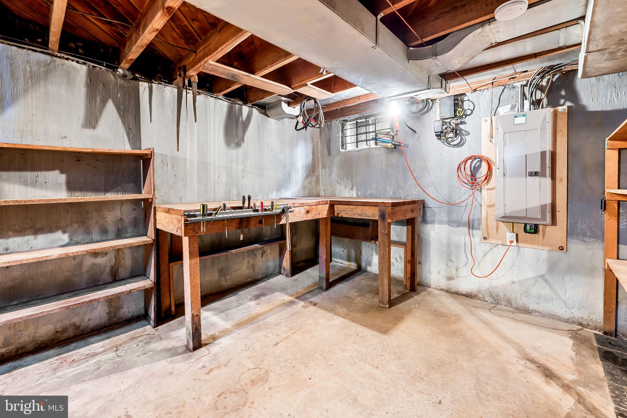 LOCH HILL - Residential