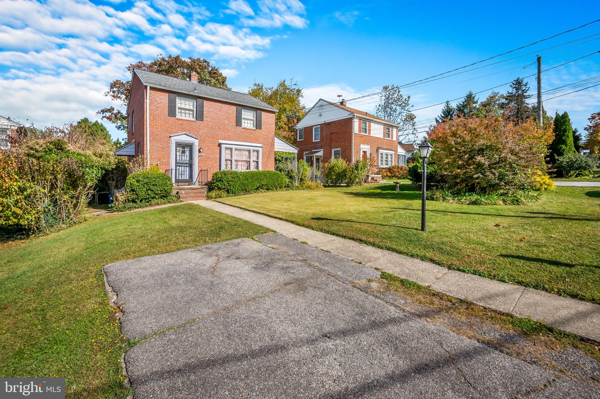 LOCH HILL - Residential