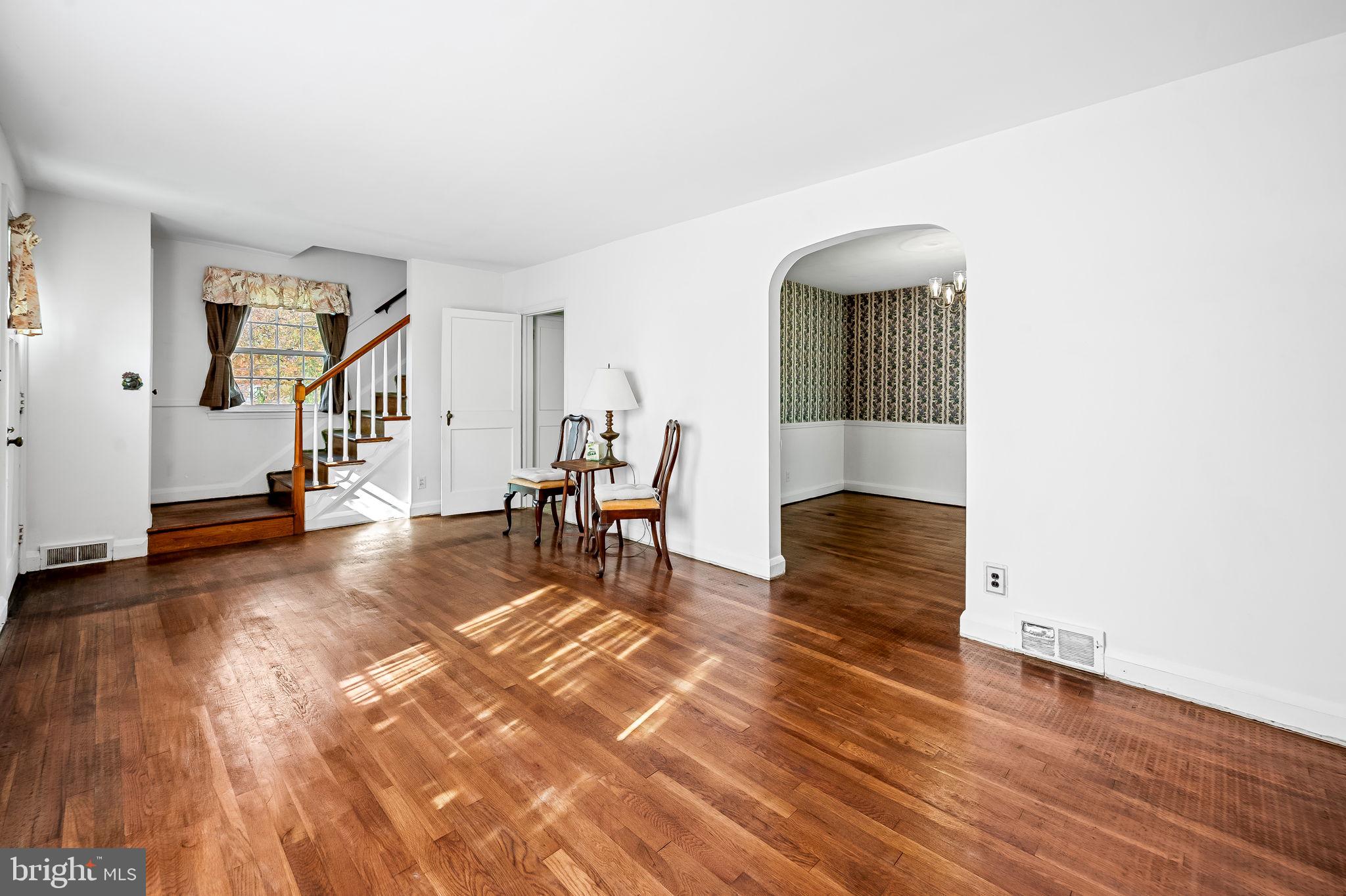 LOCH HILL - Residential