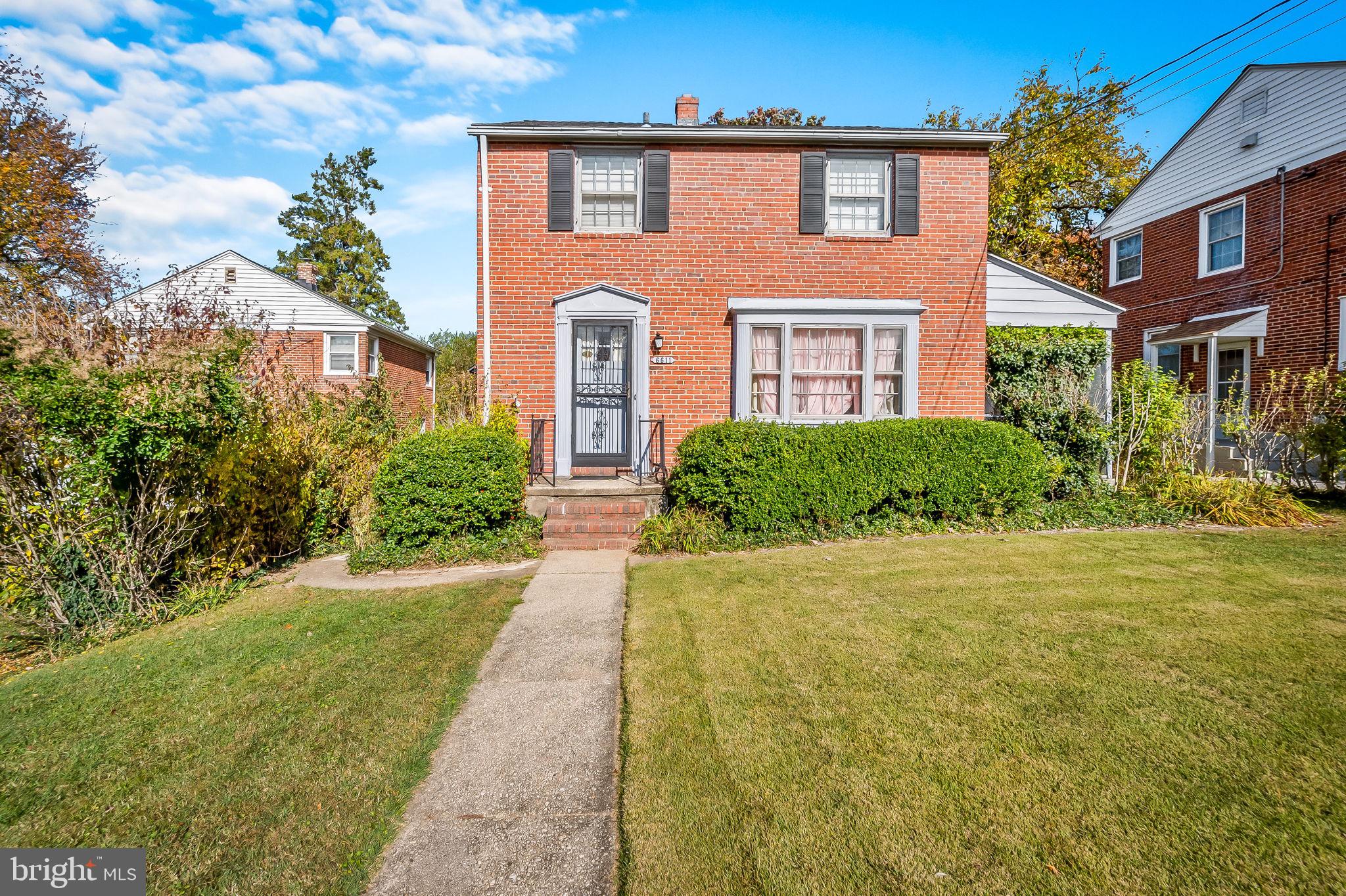 LOCH HILL - Residential