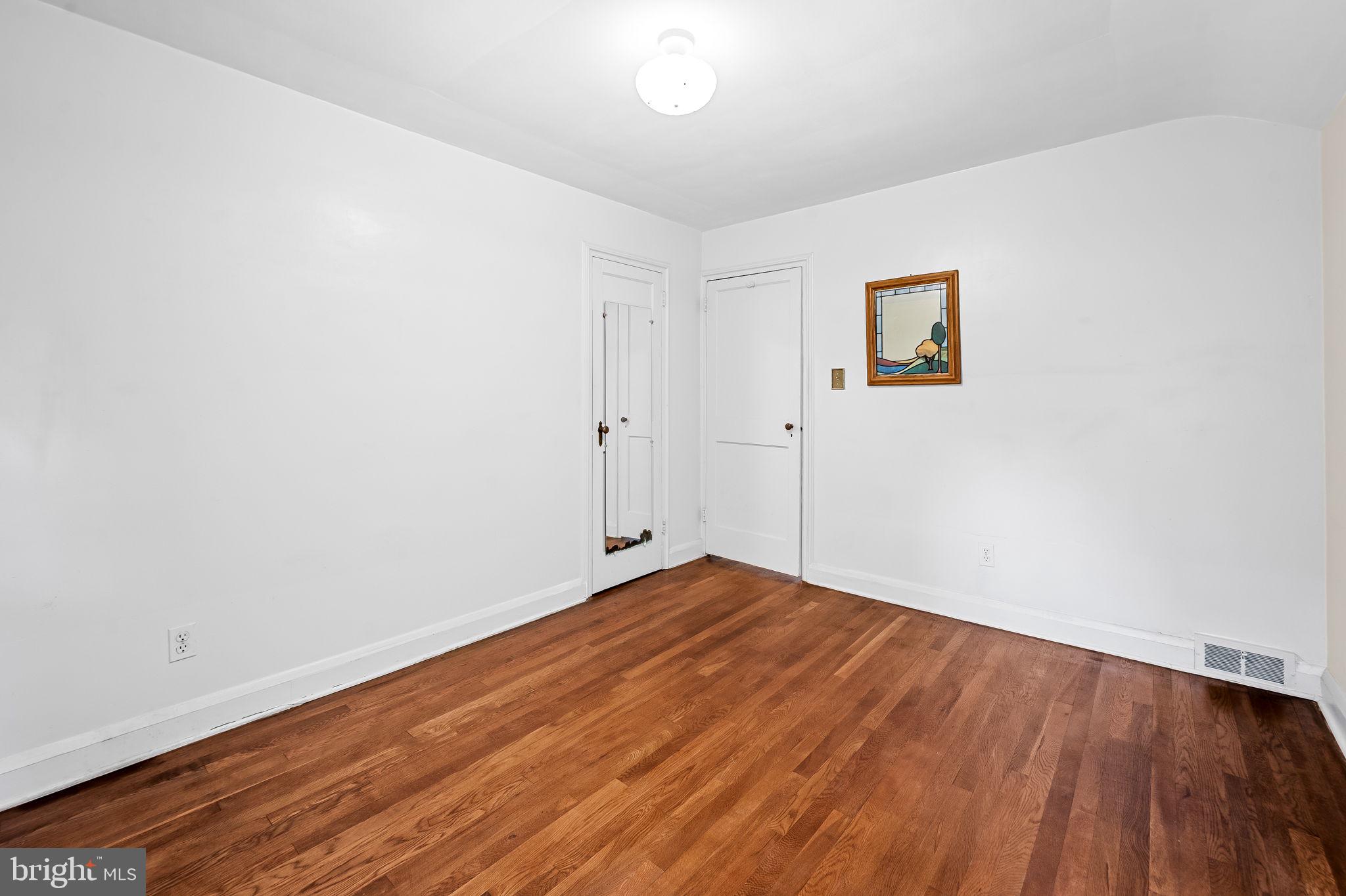 LOCH HILL - Residential