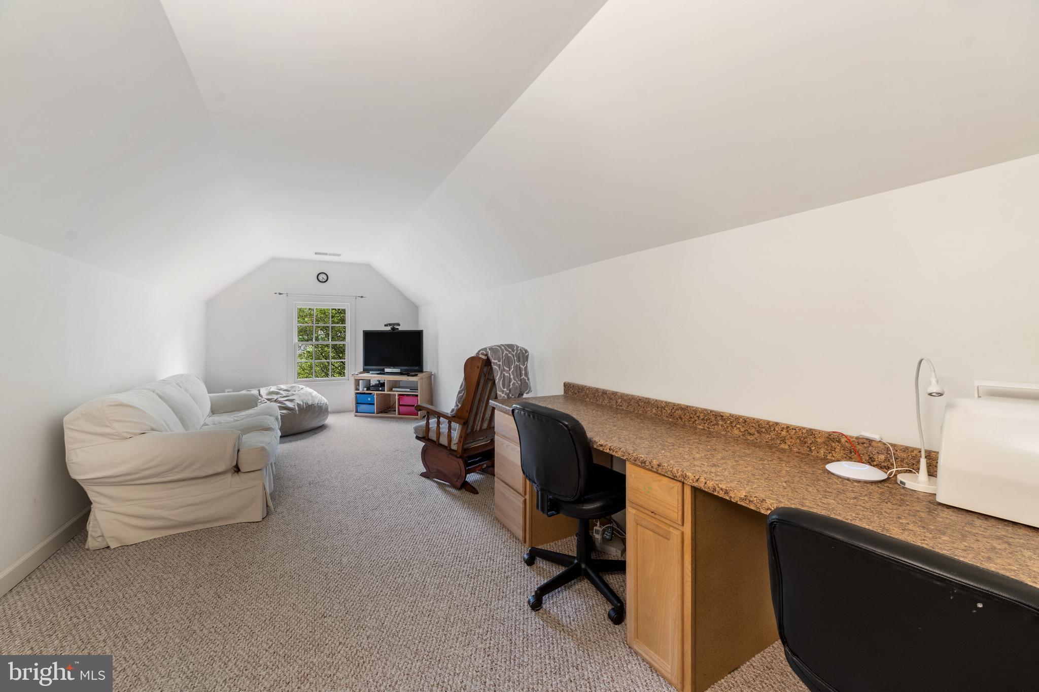 BROOKSIDE - Residential