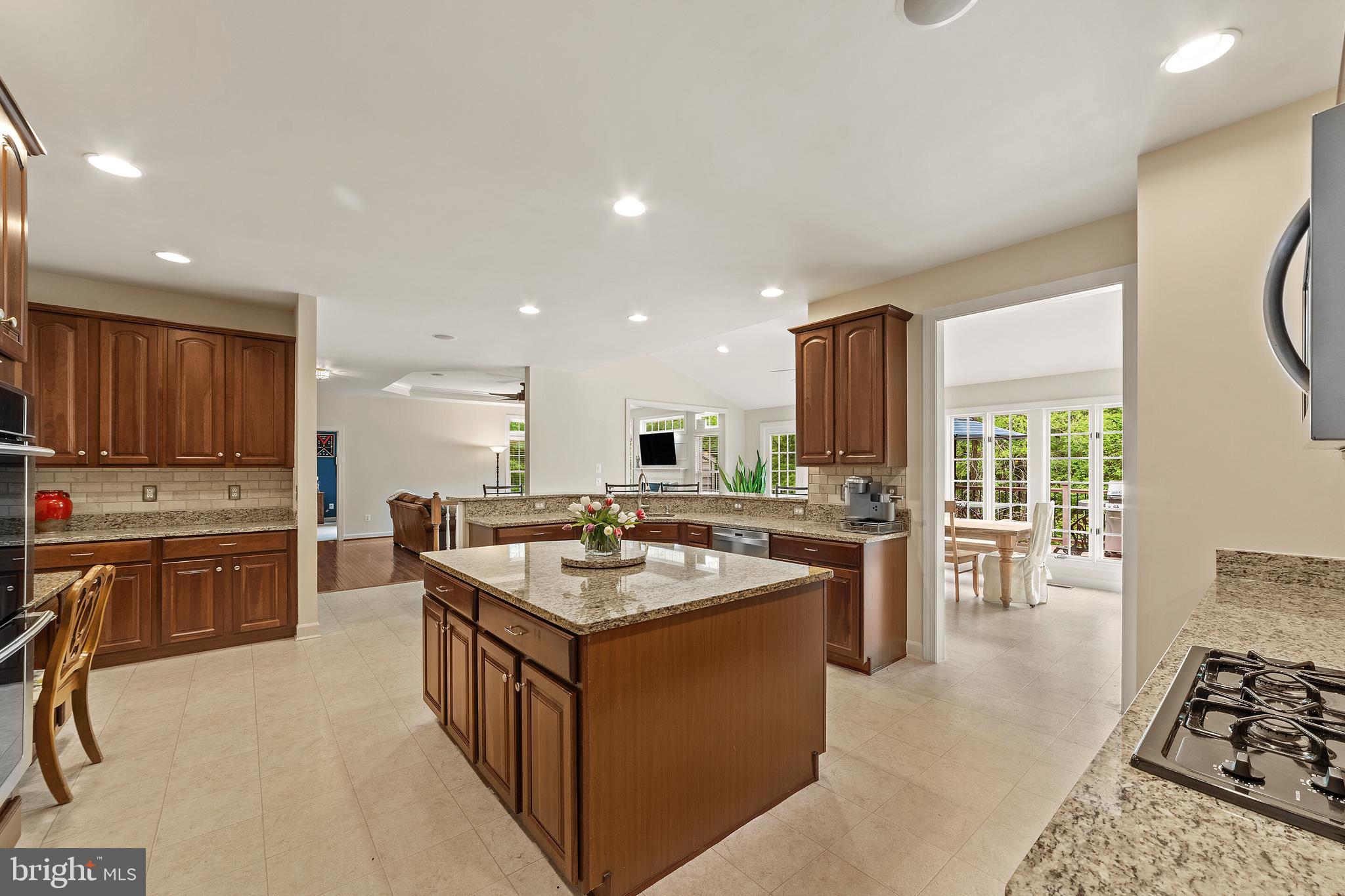 BROOKSIDE - Residential