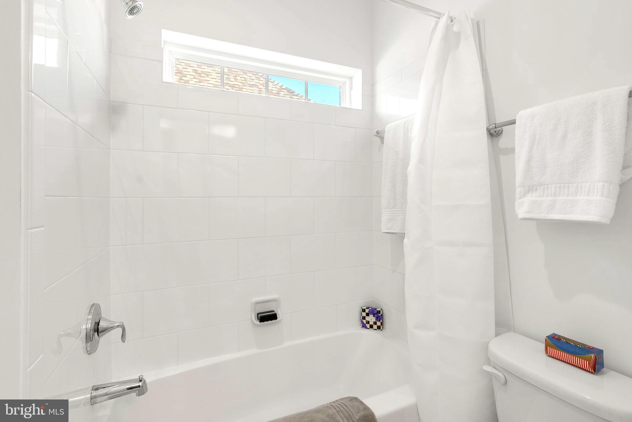 GREENLEIGH AT CROSSROADS - Residential