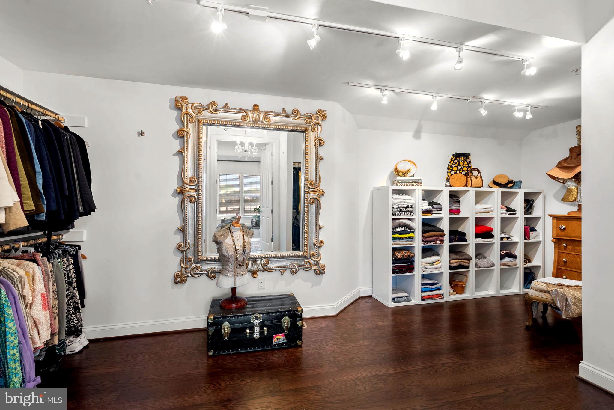 GREENLEIGH AT CROSSROADS - Residential