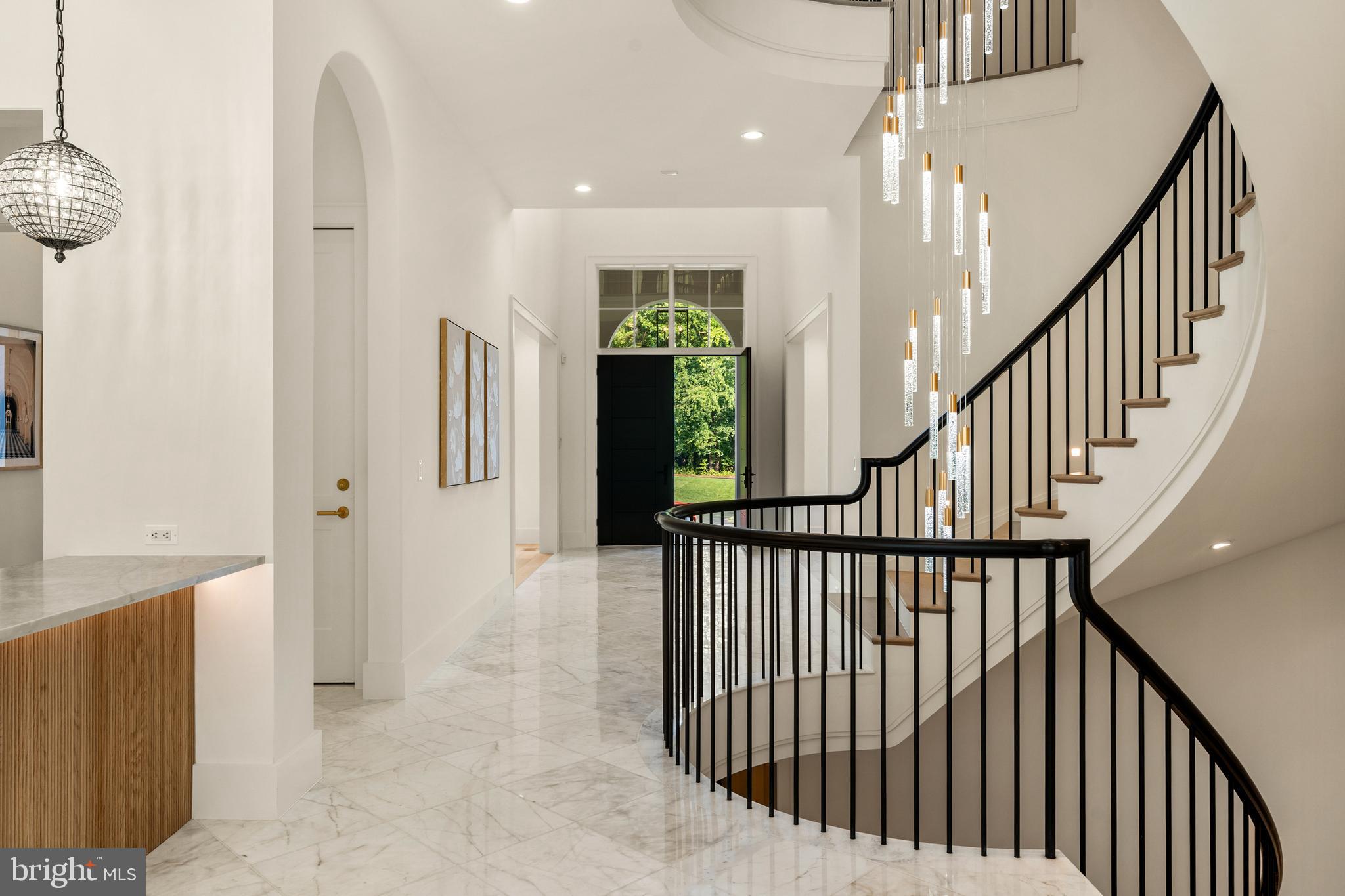792 FALLS FARM COURT