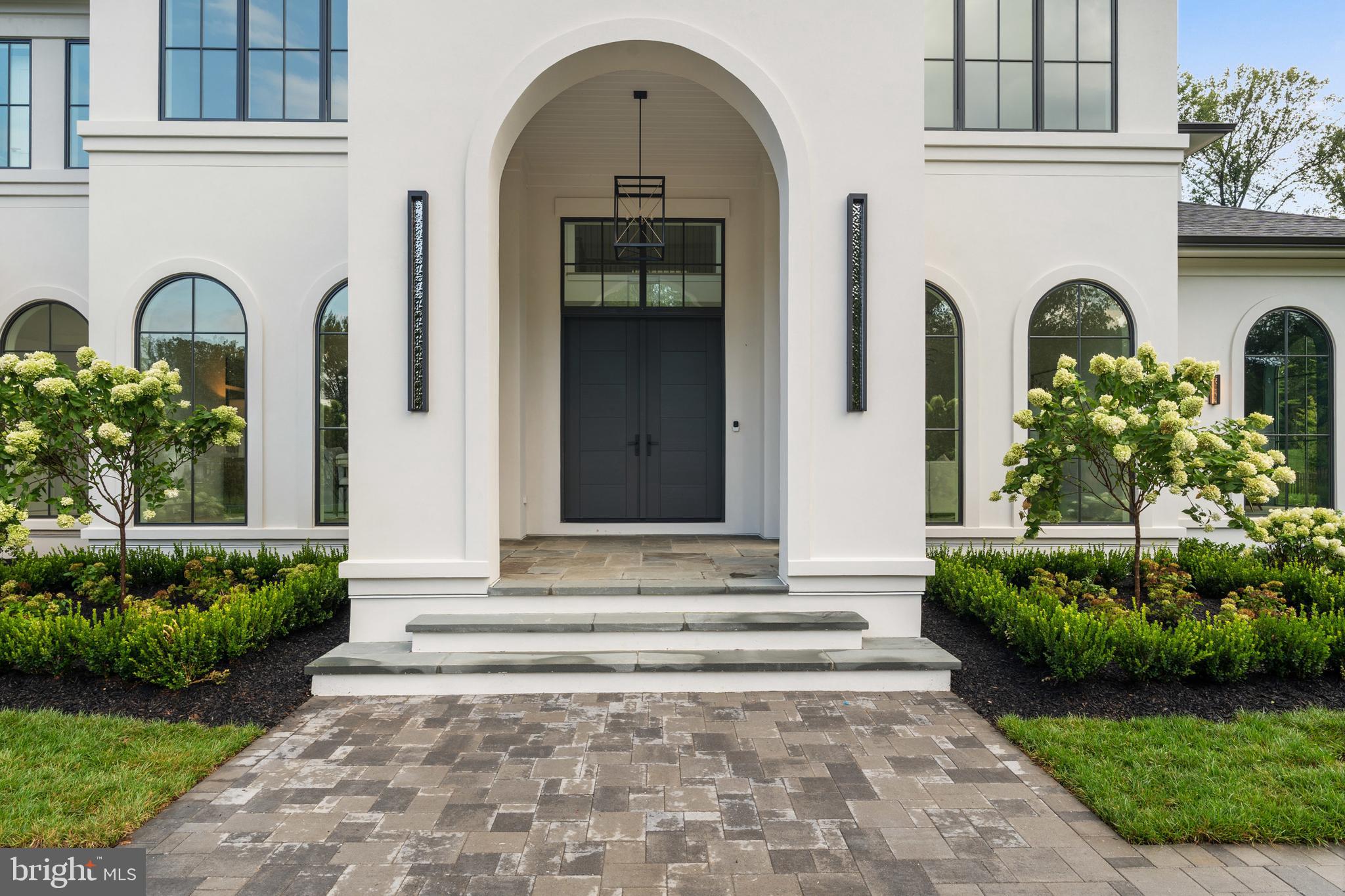 792 FALLS FARM COURT