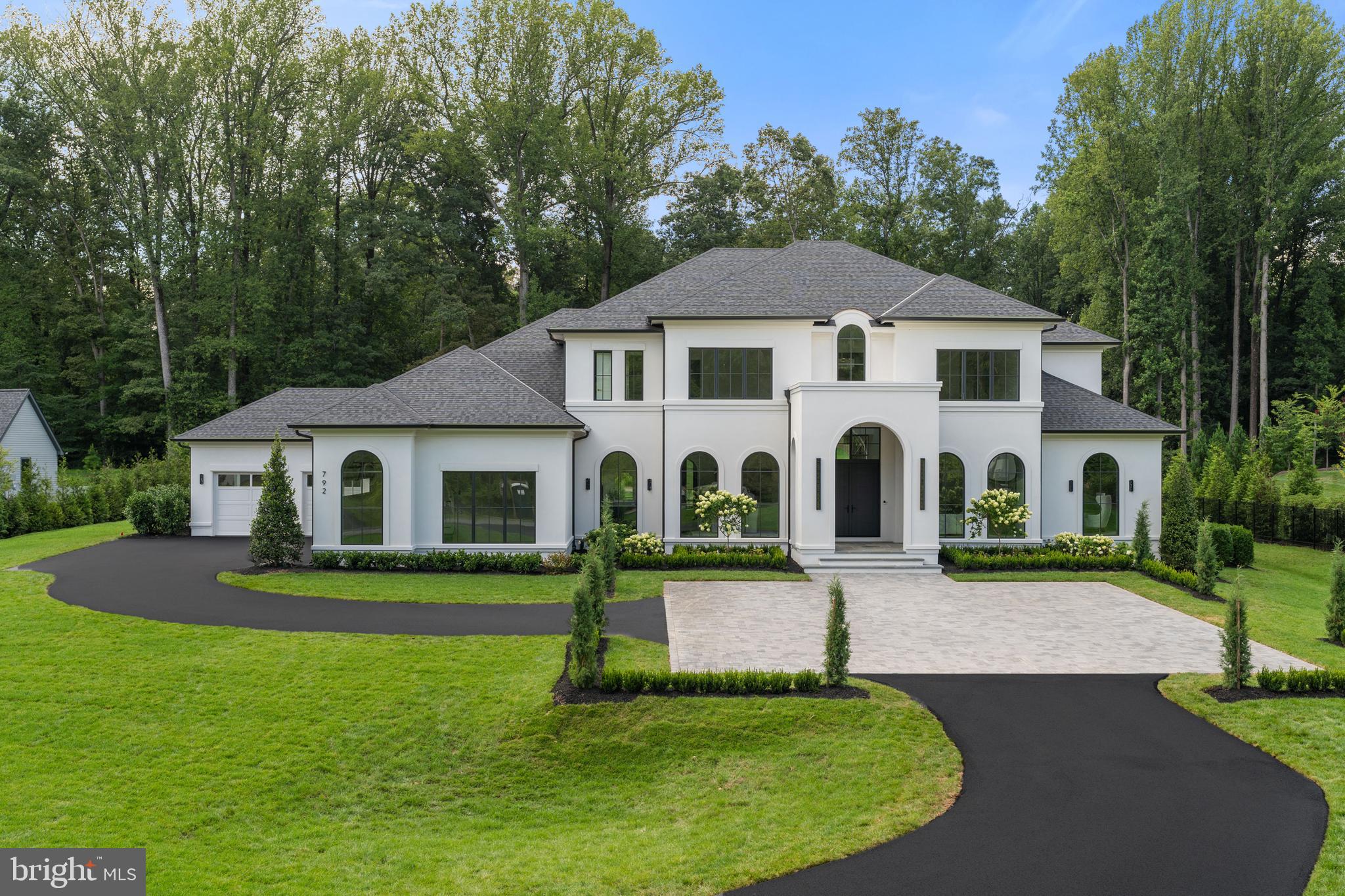 792 FALLS FARM COURT