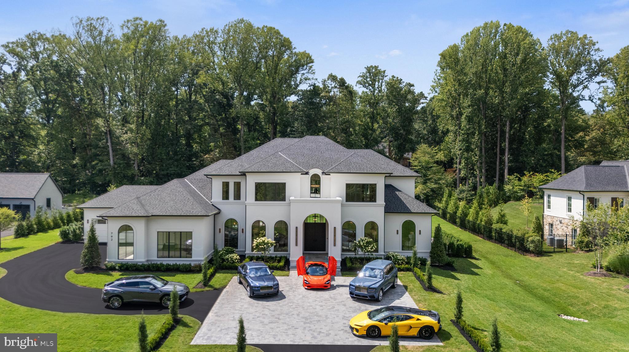 792 FALLS FARM COURT