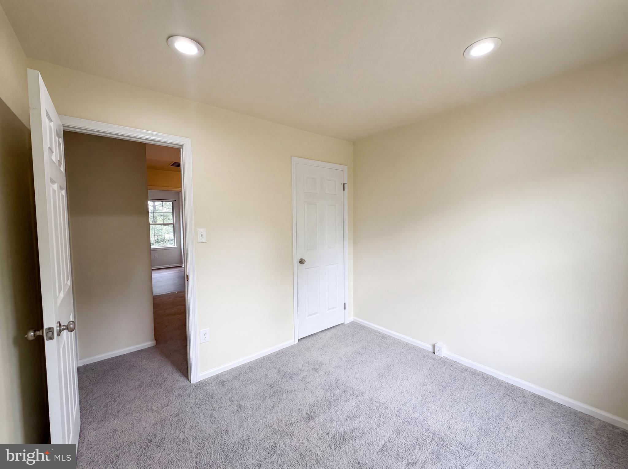 QUAIL HOLLOW - Residential