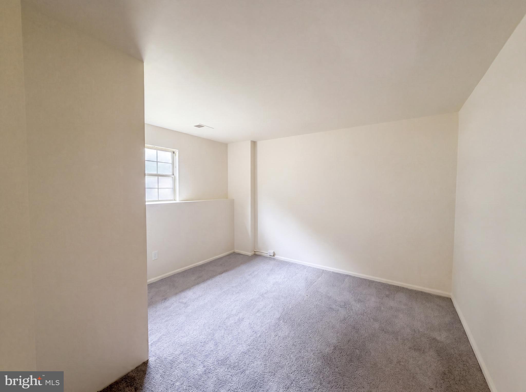 QUAIL HOLLOW - Residential