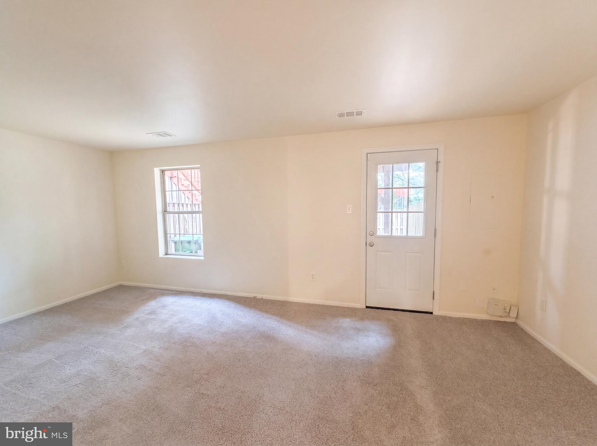 QUAIL HOLLOW - Residential