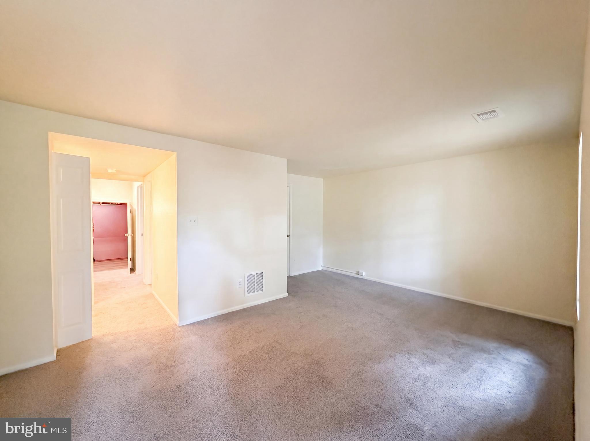 QUAIL HOLLOW - Residential