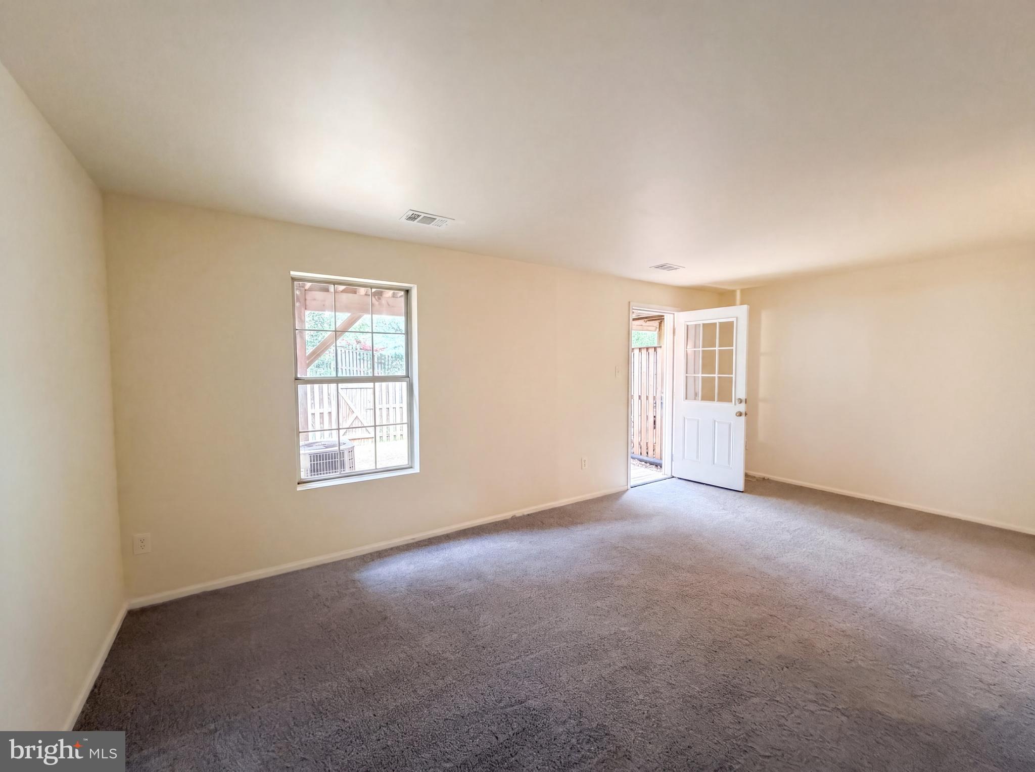 QUAIL HOLLOW - Residential