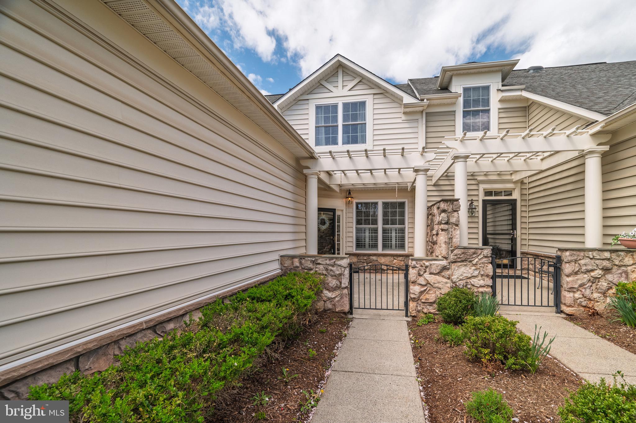 44348 SUNSET MAPLE DRIVE