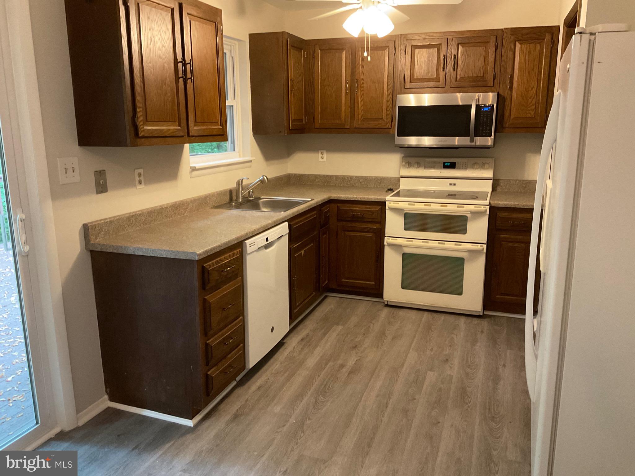 HERALD HARBOR - Residential Lease