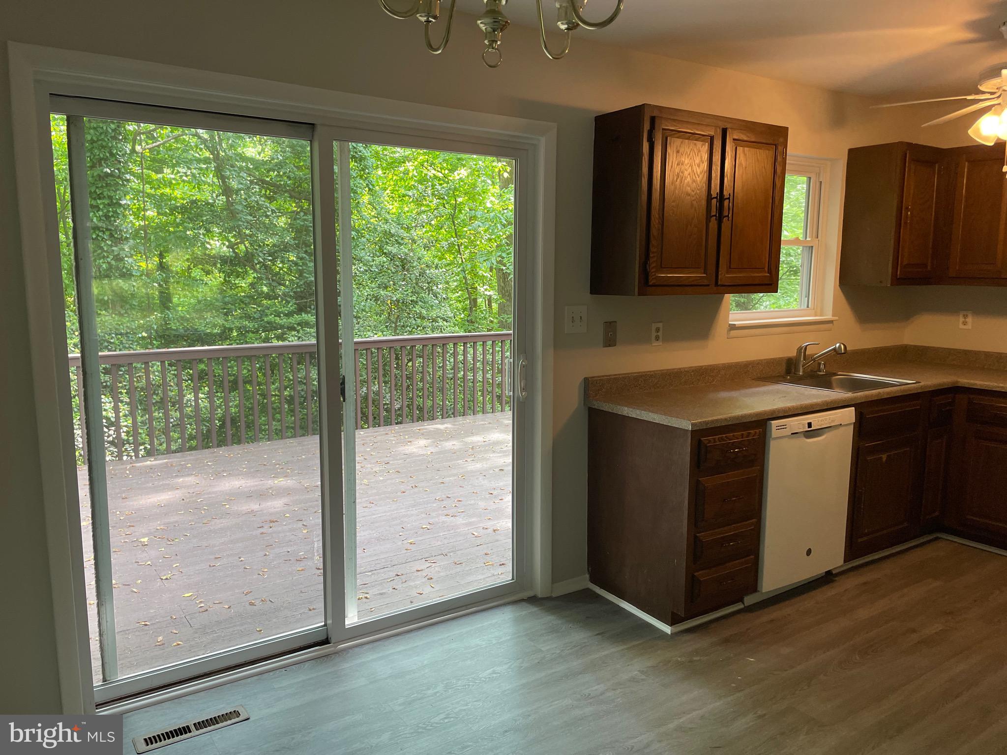 HERALD HARBOR - Residential Lease