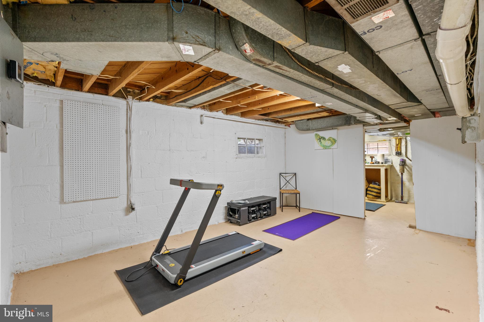 MILBURN TERRACE - Residential Lease