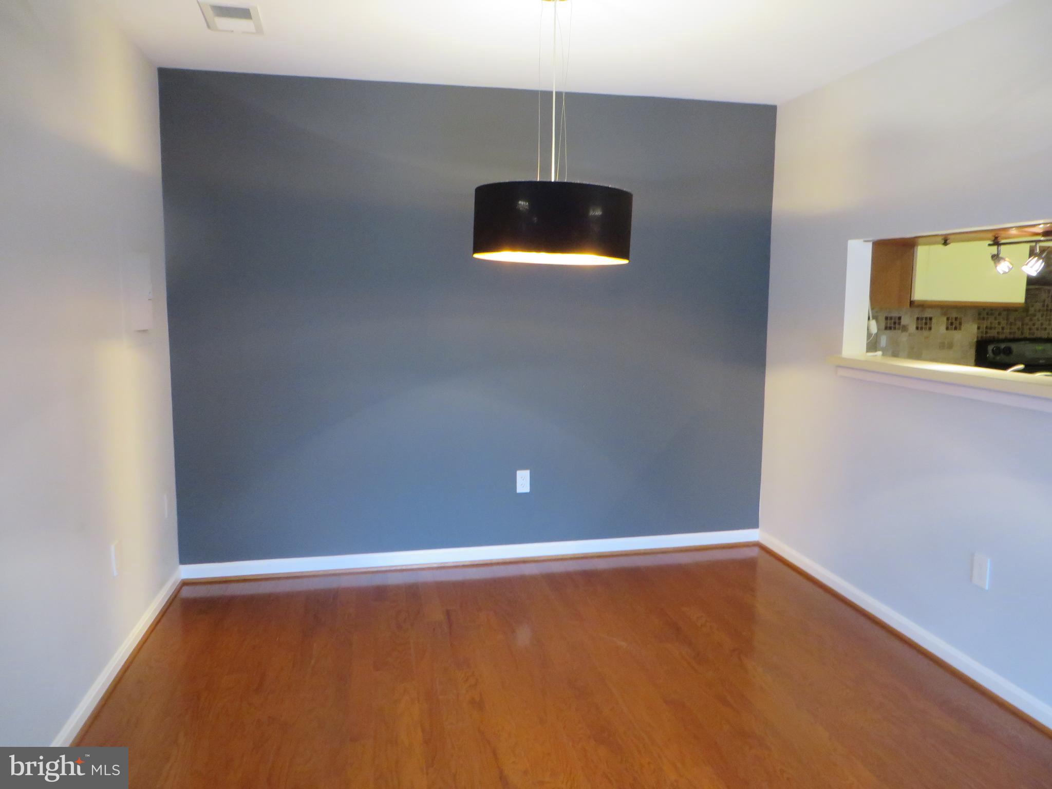 6925 MARY CAROLINE CIRCLE J