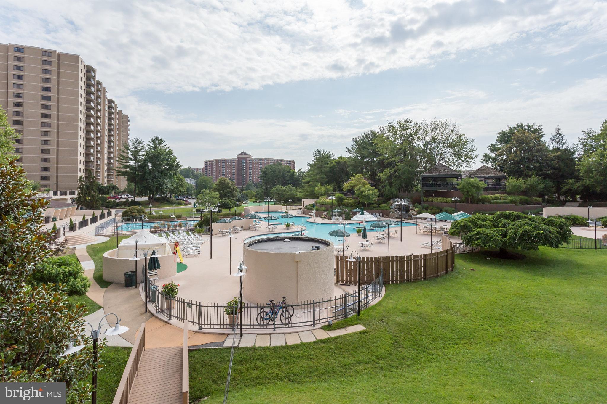 WATERGATE AT LANDMARK - Residential