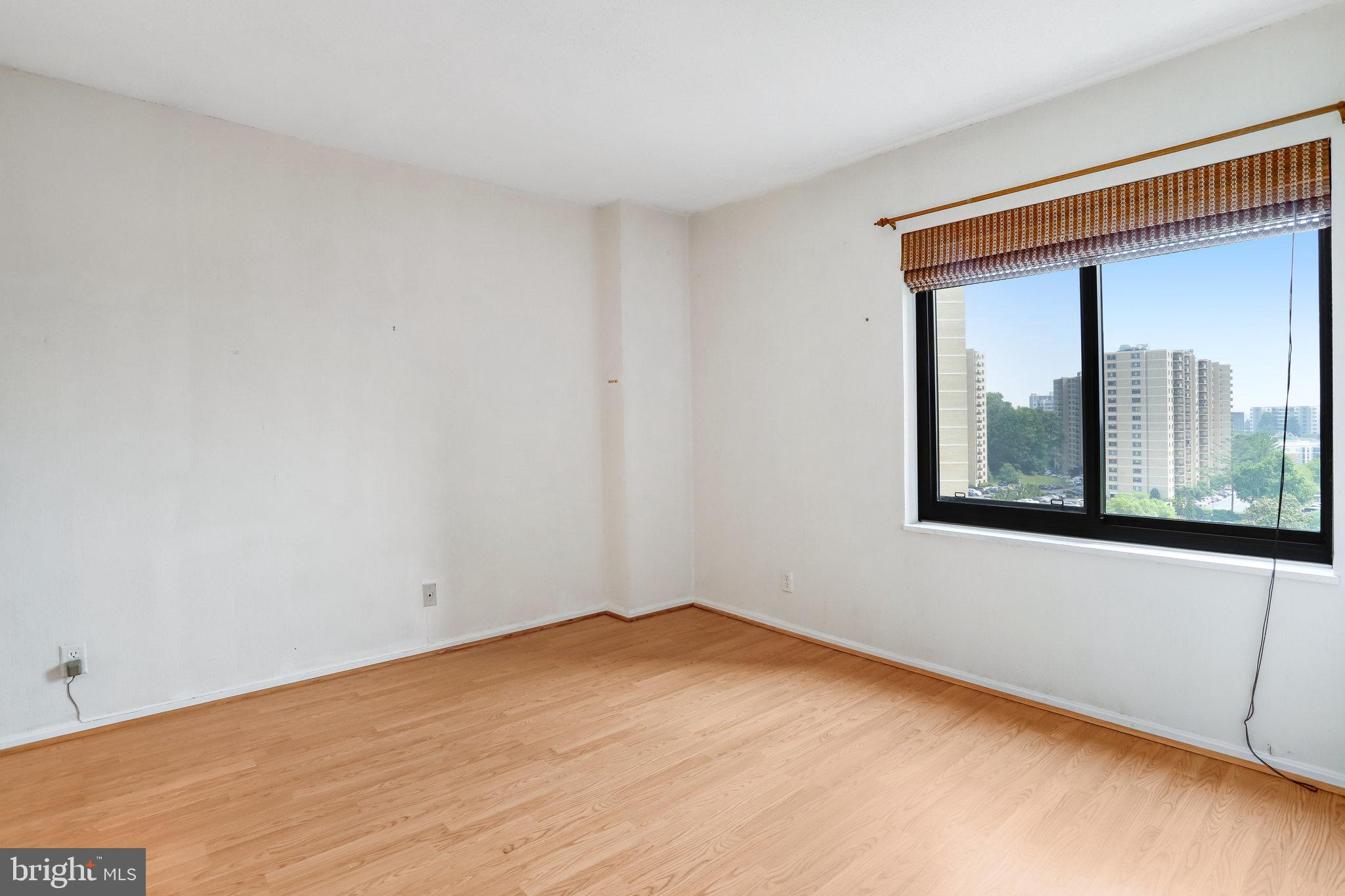 WATERGATE AT LANDMARK - Residential