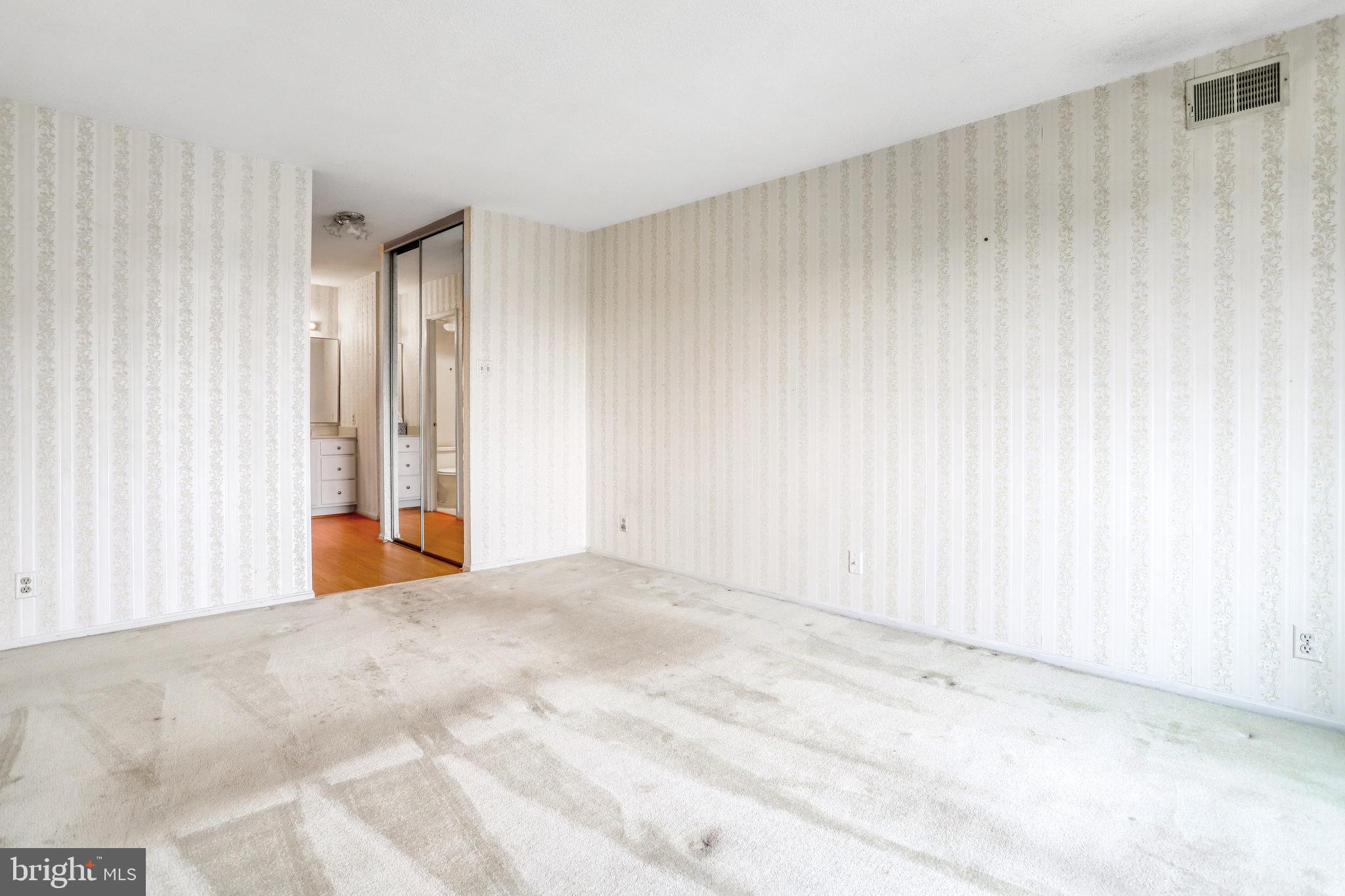 WATERGATE AT LANDMARK - Residential