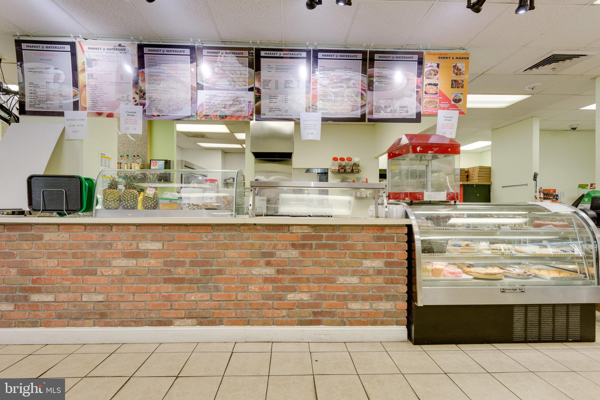 WATERGATE AT LANDMARK - Residential