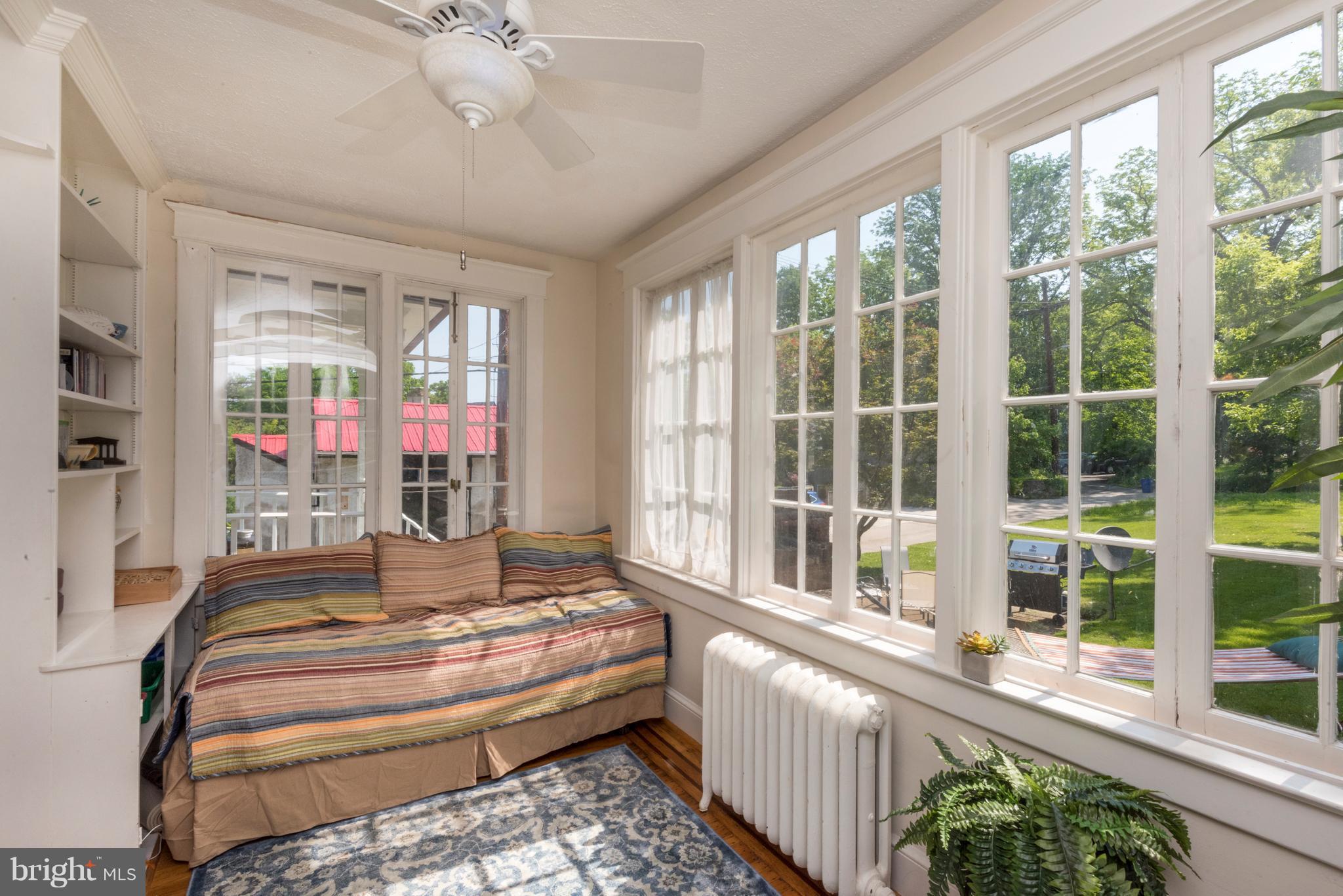 MOUNT WASHINGTON - Residential