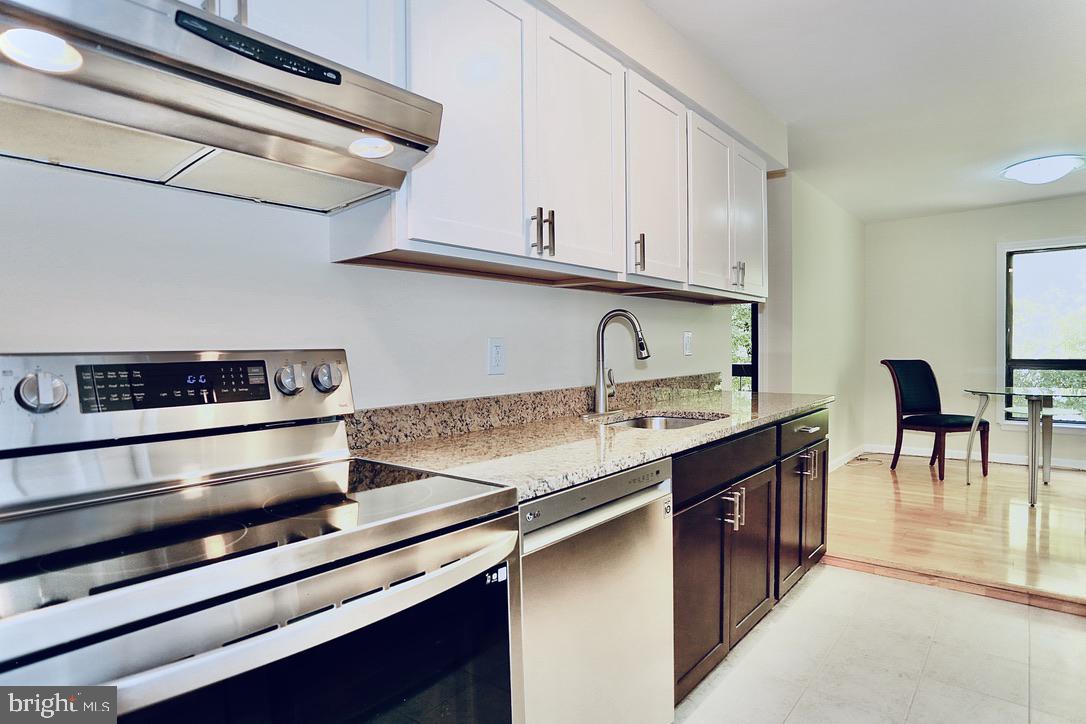 HYDE PARK - Residential