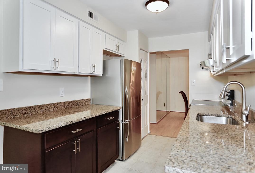 HYDE PARK - Residential