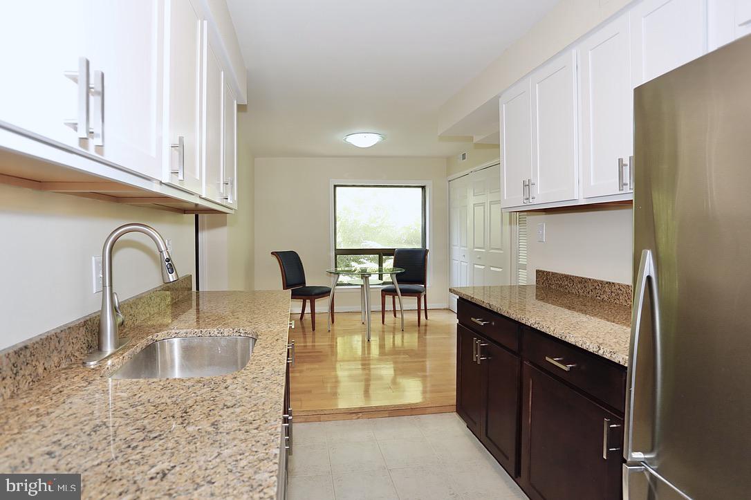 HYDE PARK - Residential