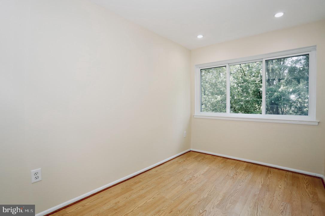 HYDE PARK - Residential