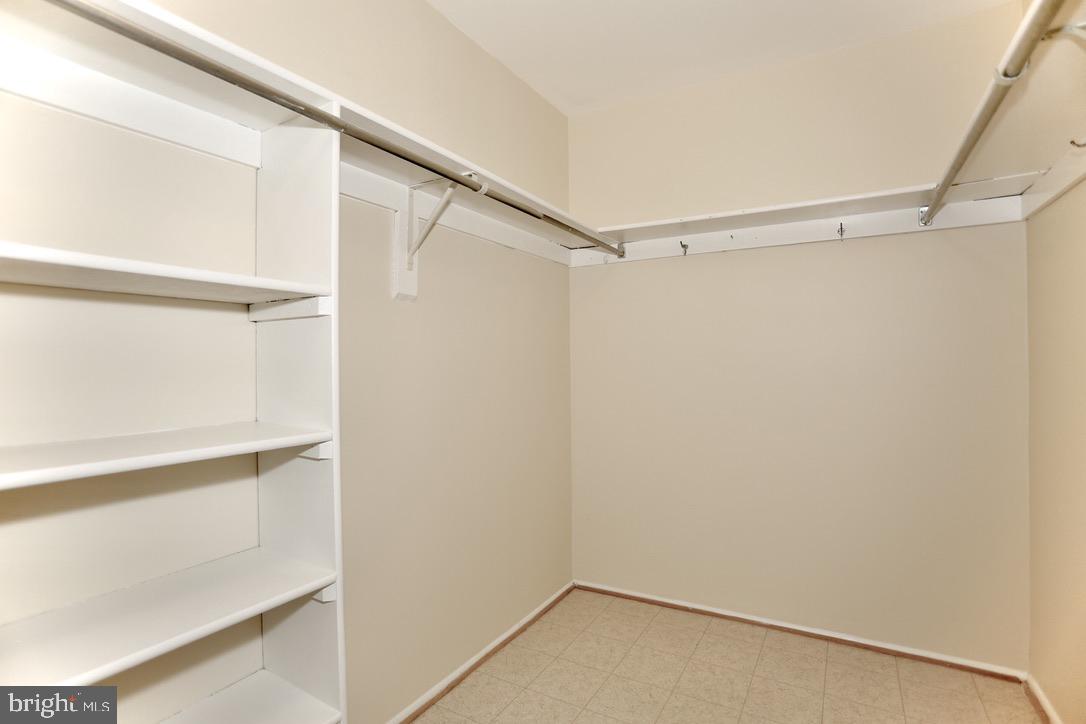 HYDE PARK - Residential