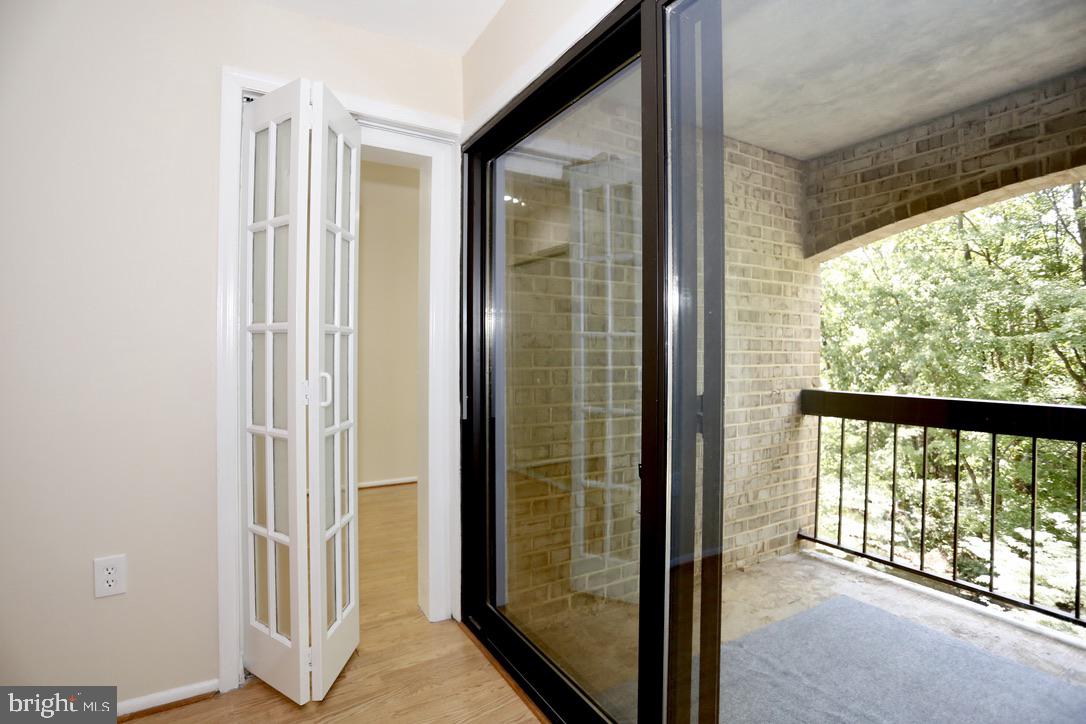 HYDE PARK - Residential