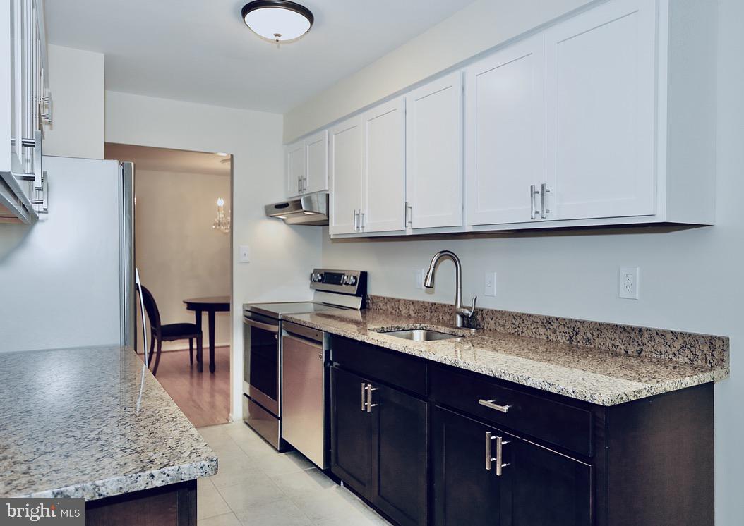 HYDE PARK - Residential