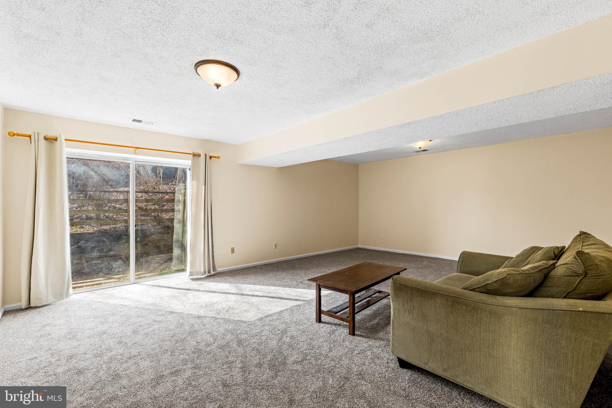 HUNT RIDGE - Residential