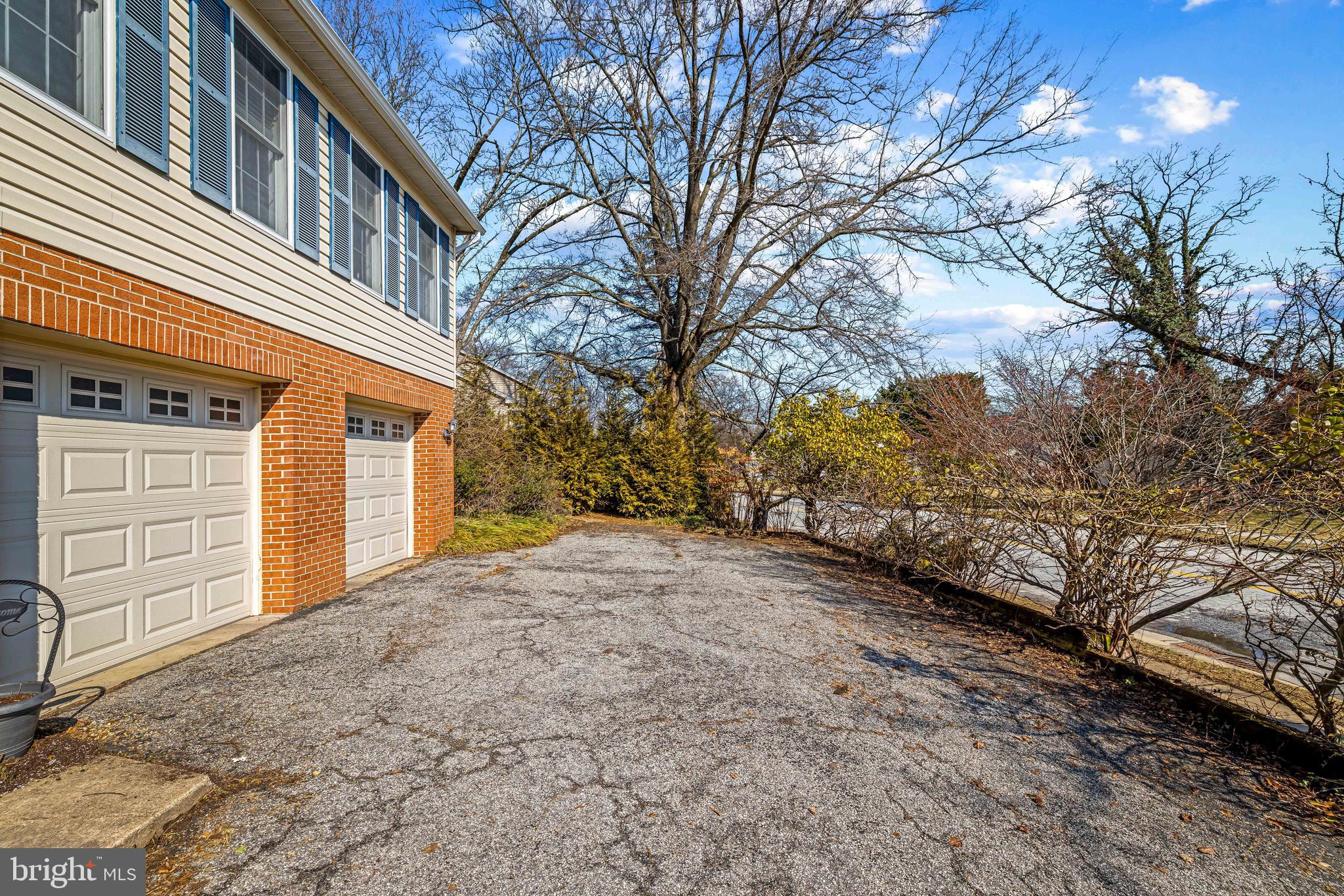 HUNT RIDGE - Residential