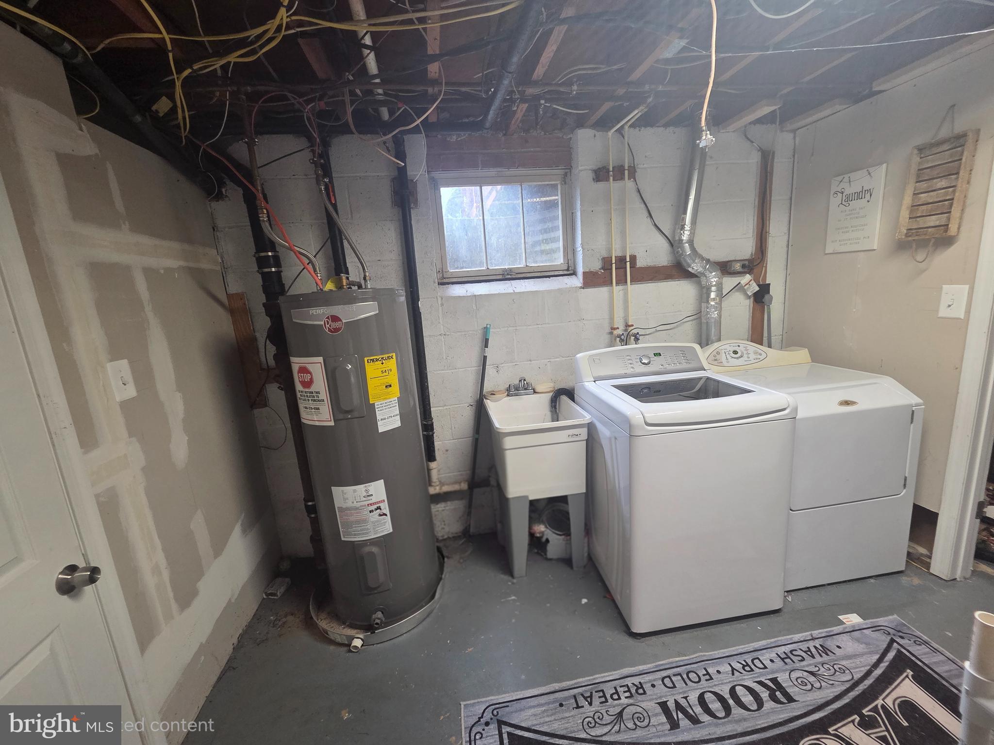 ORANGE HUNT ESTATES - Residential