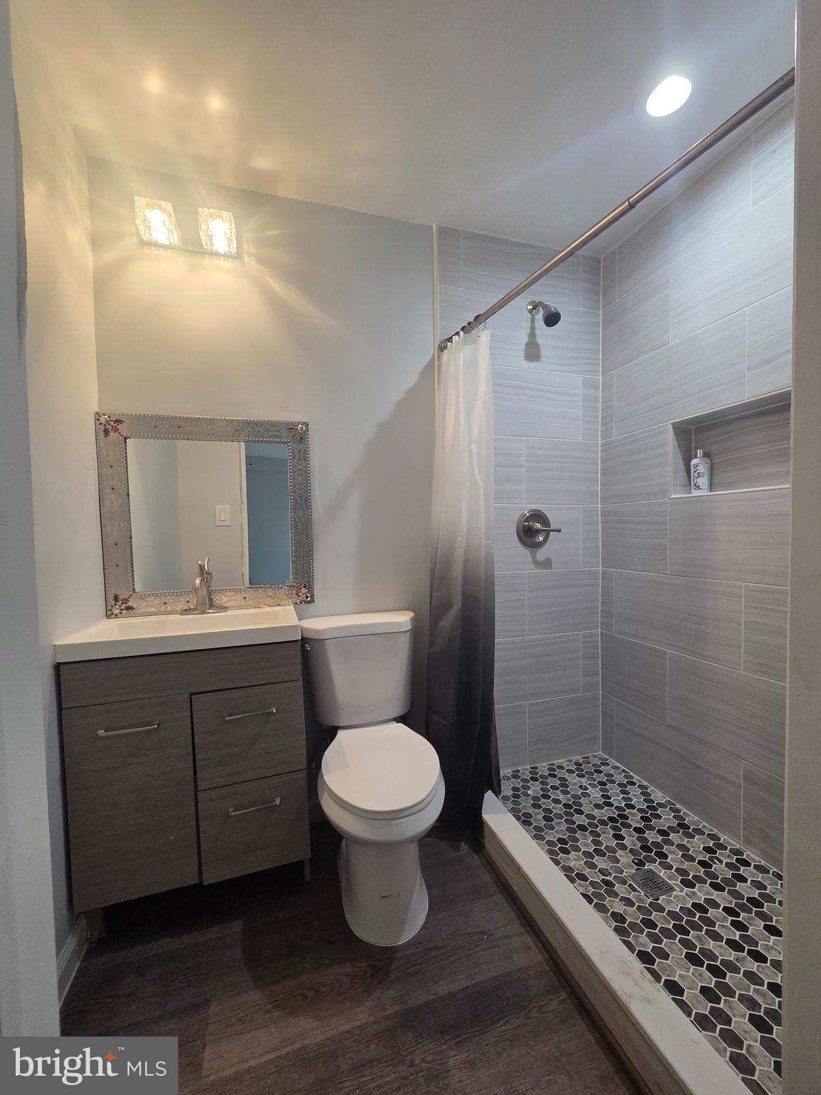 ORANGE HUNT ESTATES - Residential